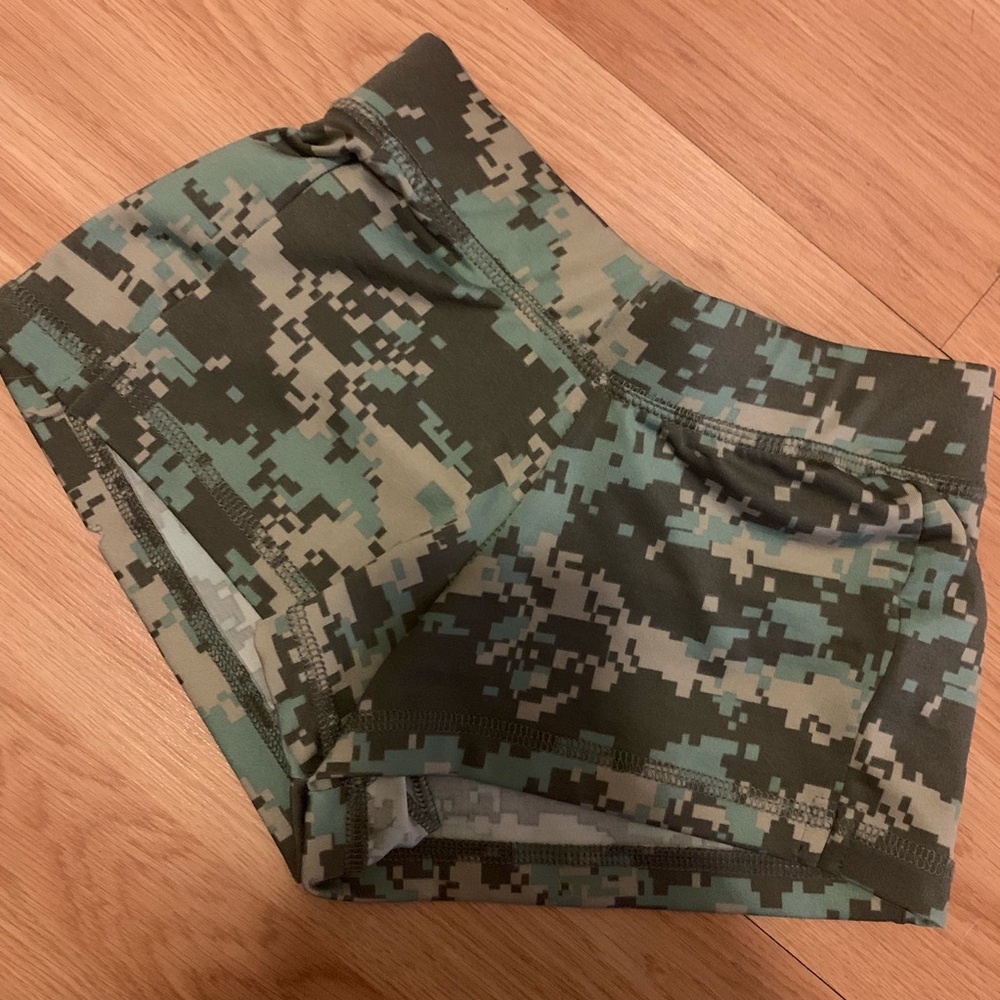 XXXS Military Hooters Shorts